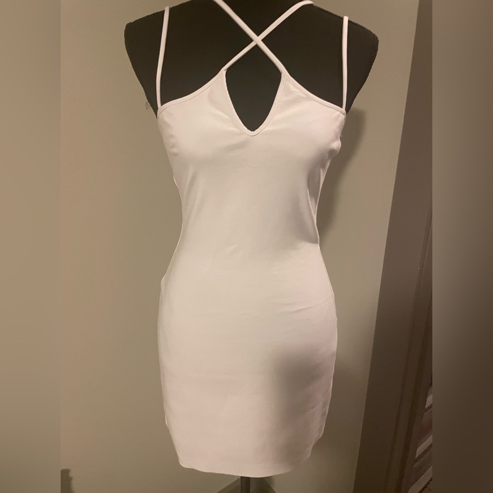 Zara XS white dress, good condition.